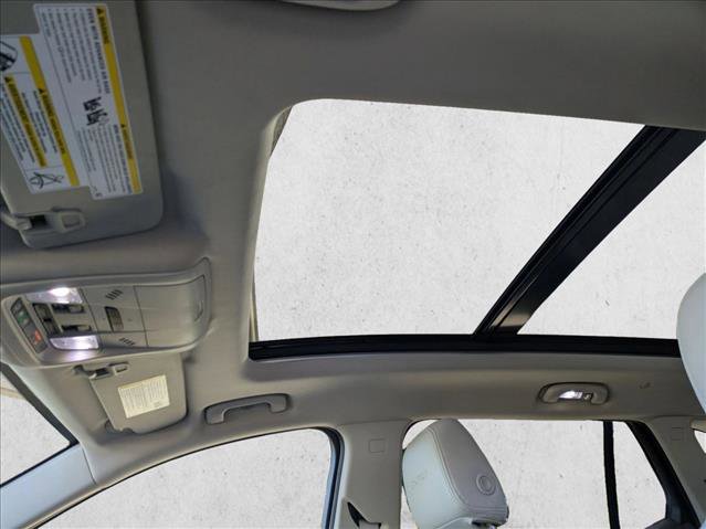 Used 2019 GMC Terrain Denali w/ Advanced Safety Package image 16