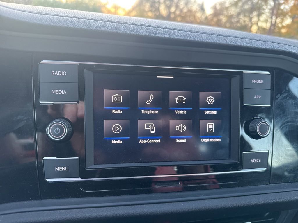 Used 2023 Volkswagen Jetta Sport image 15