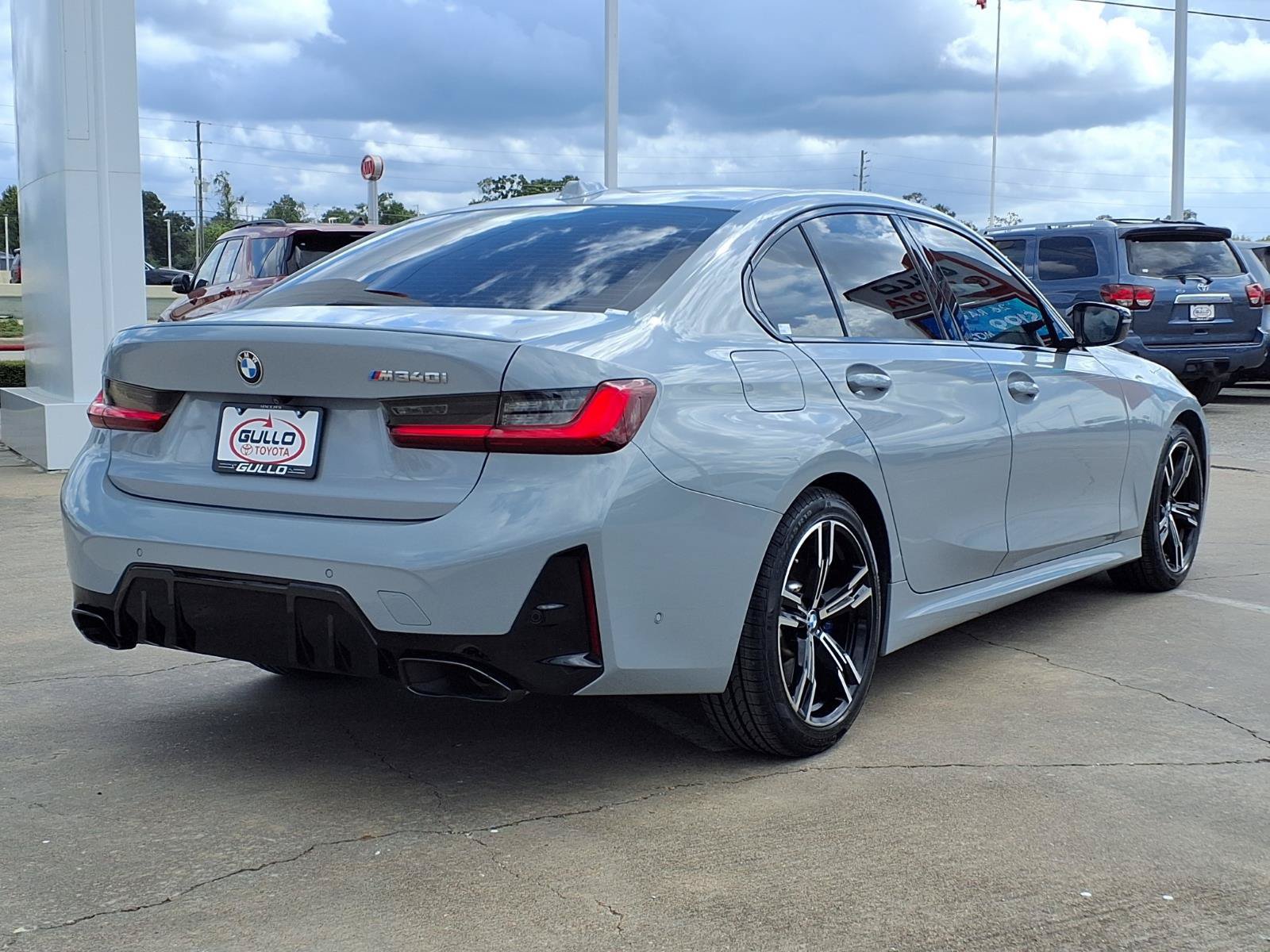 Used 2024 BMW M340i w/ Premium Package RWD image 6