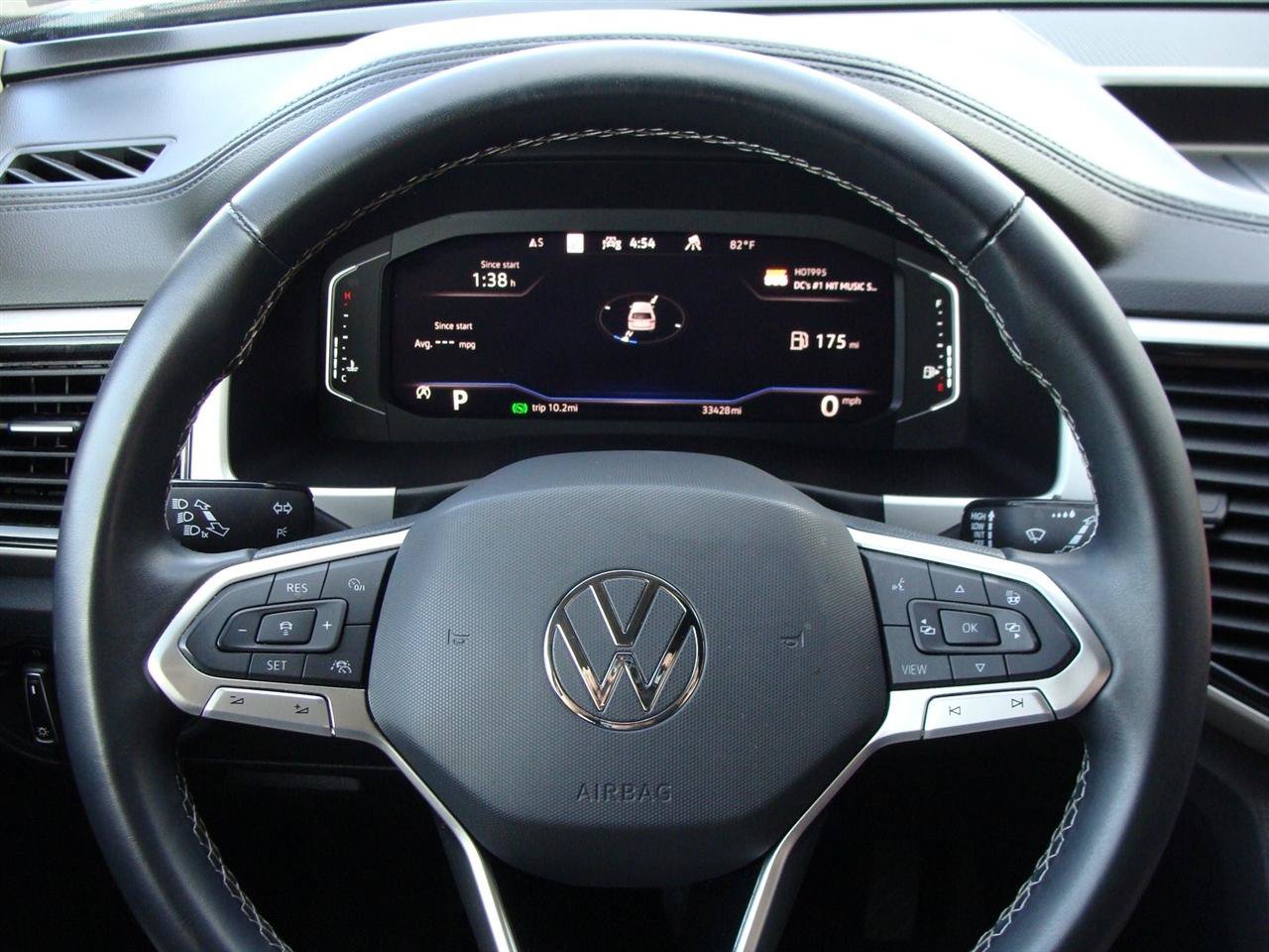 Used 2022 Volkswagen Atlas SEL AWD/4WD image 17