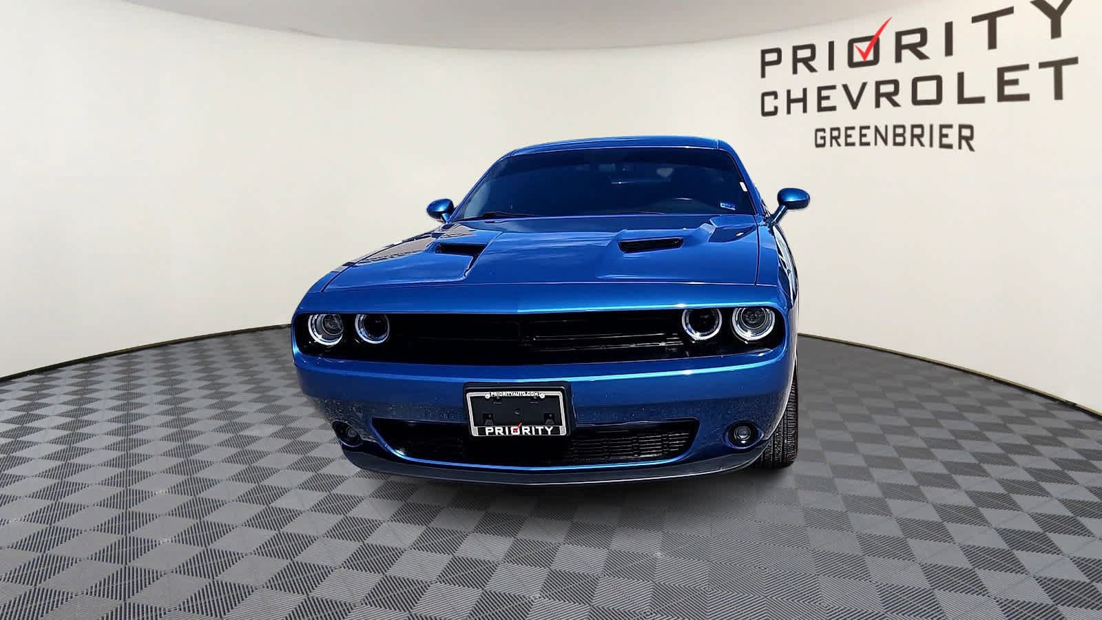 Used 2020 Dodge Challenger SXT w/ Blacktop Package AWD/4WD image 3