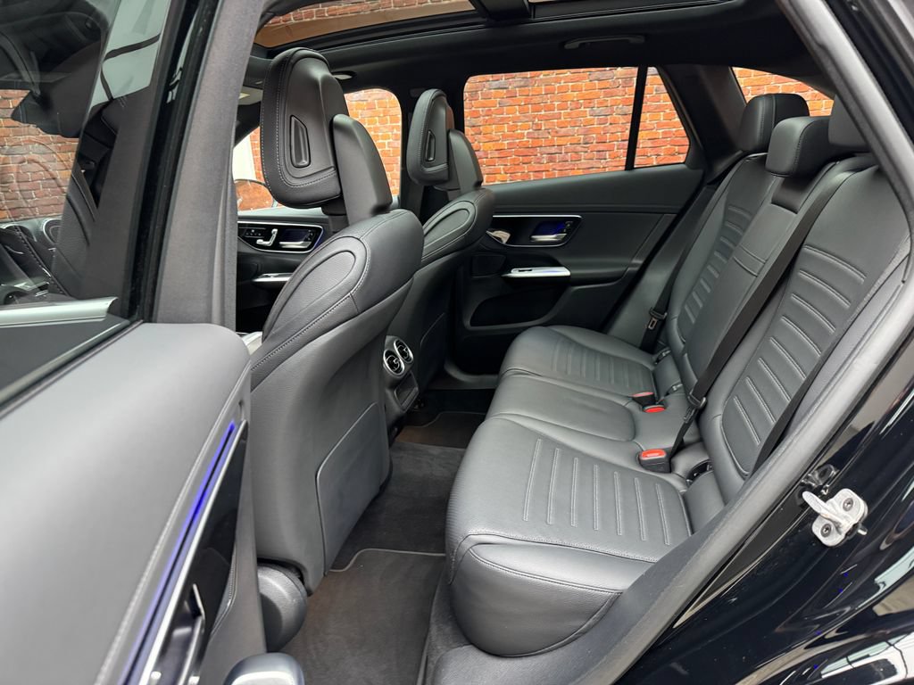 Certified 2025 Mercedes-Benz GLC 300 4MATIC image 24