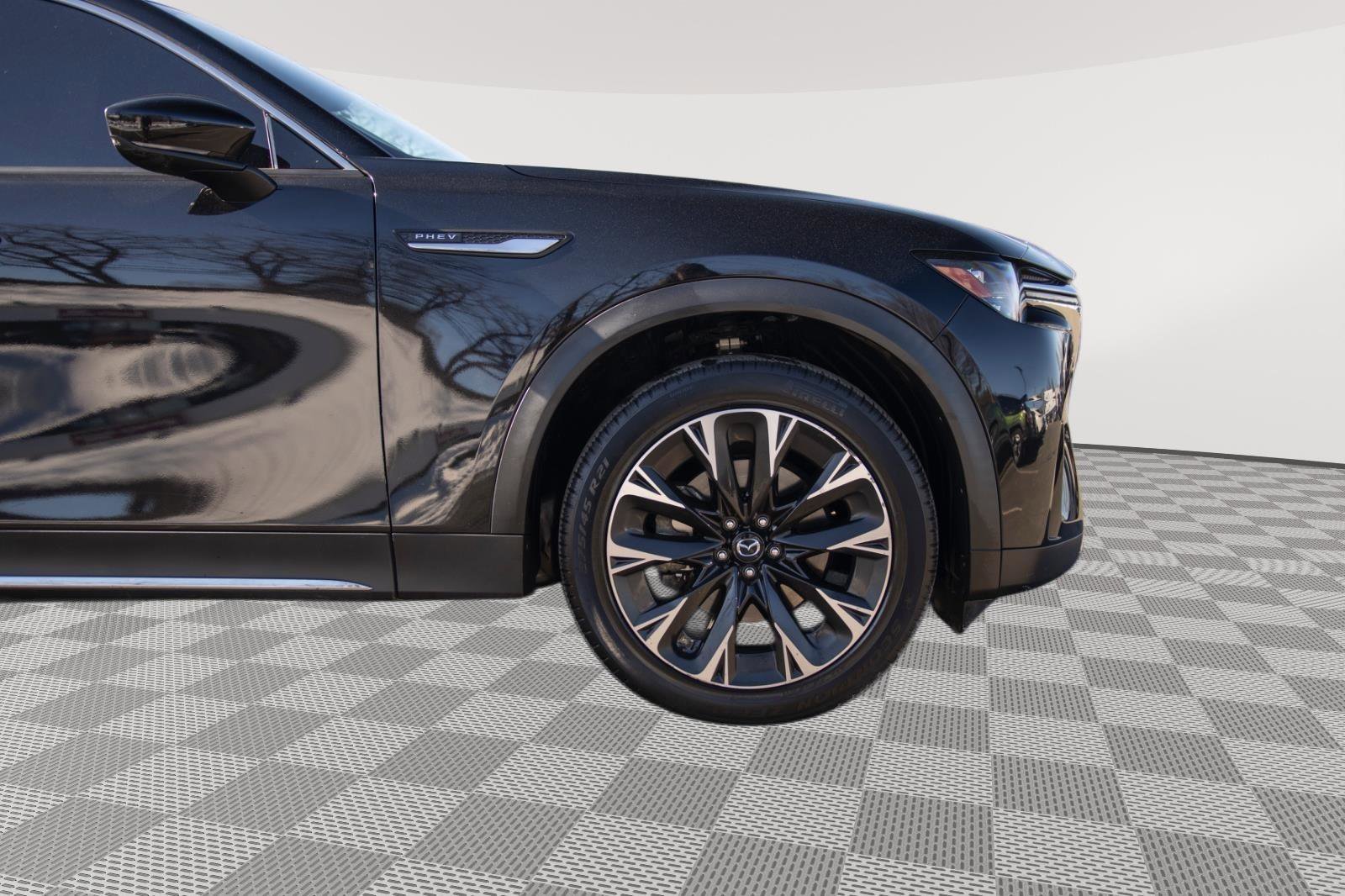 Used 2024 MAZDA CX-90 Plug-In Hybrid w/ Premium Plus image 27