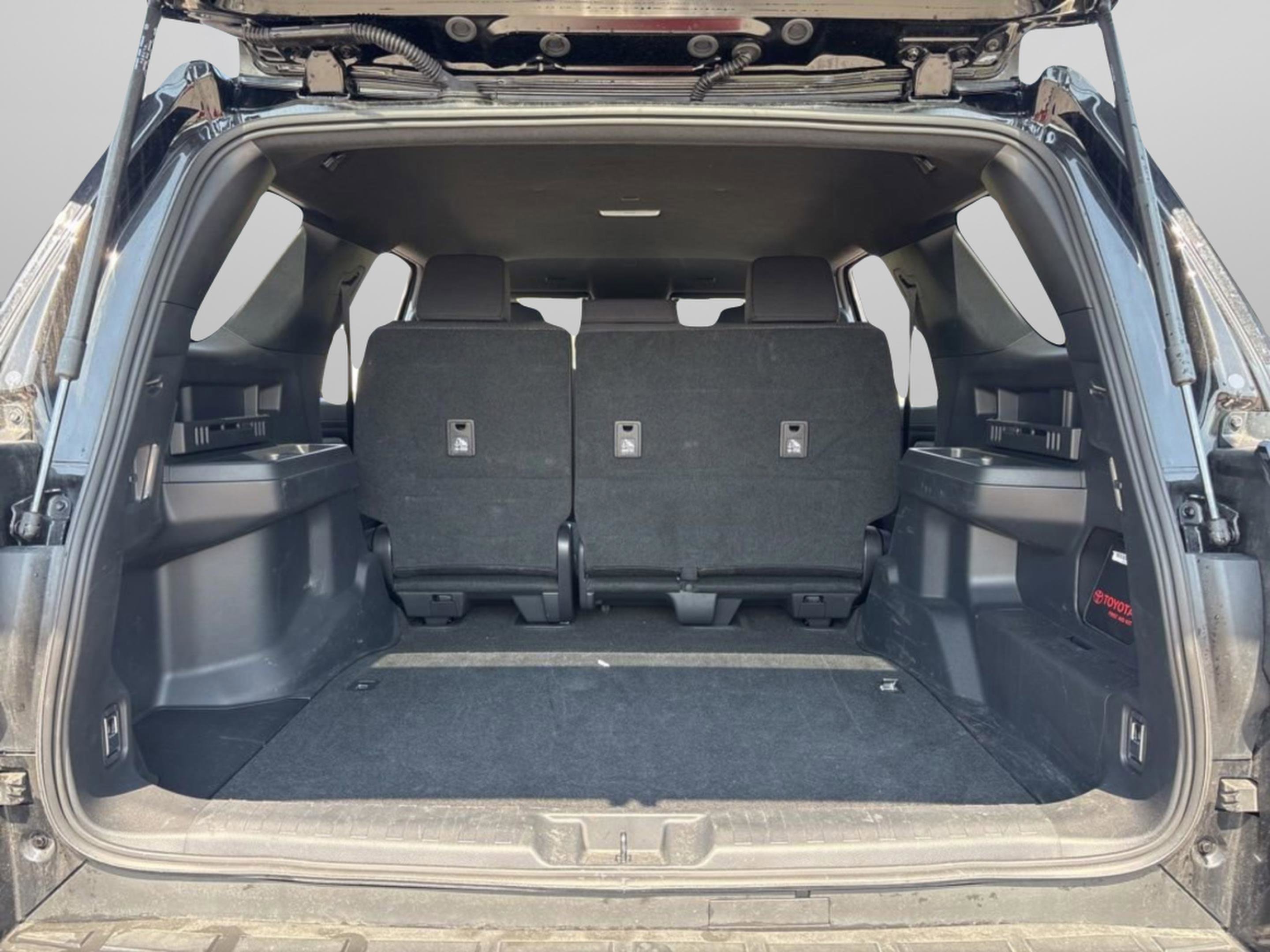 Certified 2025 Toyota 4Runner SR5 image 30