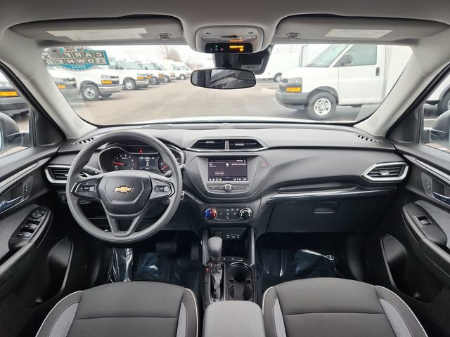 Used 2023 Chevrolet TrailBlazer LS image 31
