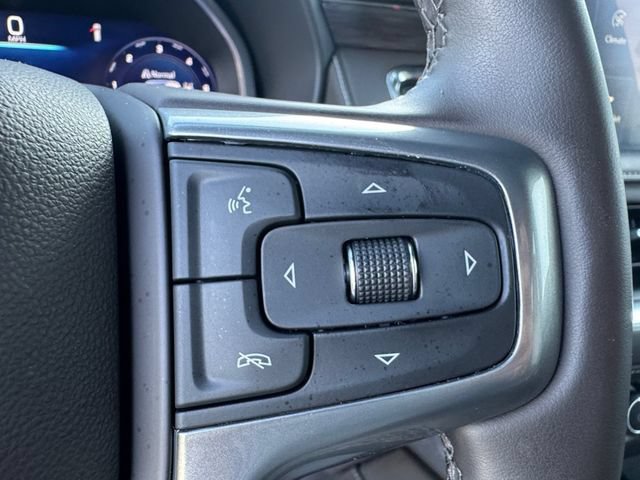 Used 2023 Chevrolet Tahoe Z71 w/ Luxury Package AWD/4WD image 8