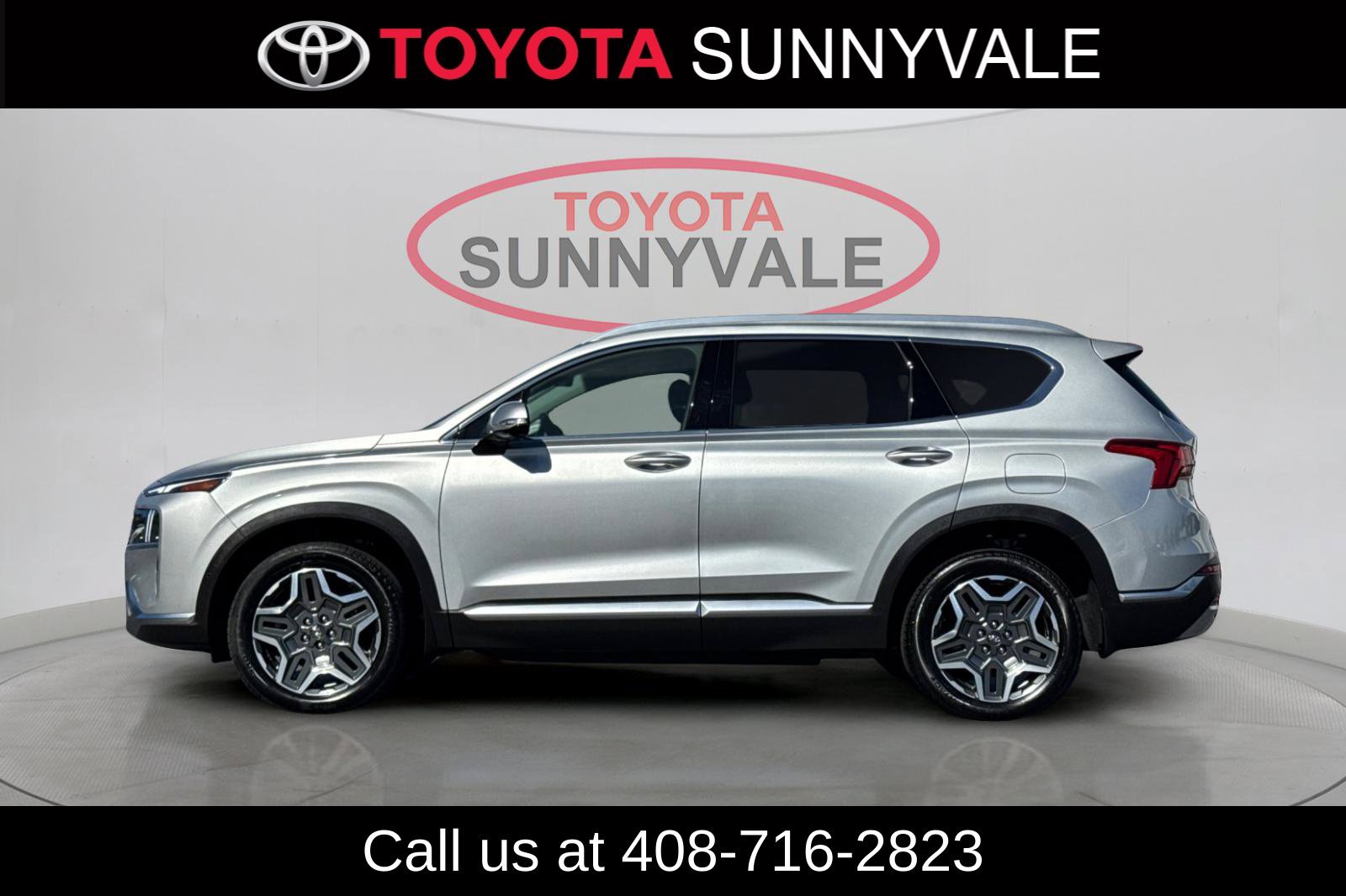 Used 2023 Hyundai Santa Fe Limited AWD/4WD image 6