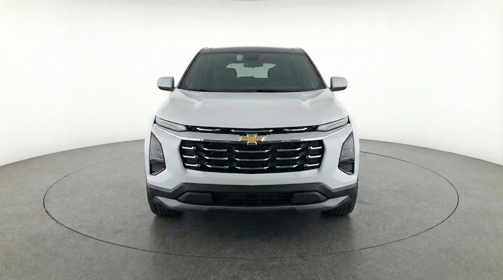 Used 2025 Chevrolet Equinox LT image 2