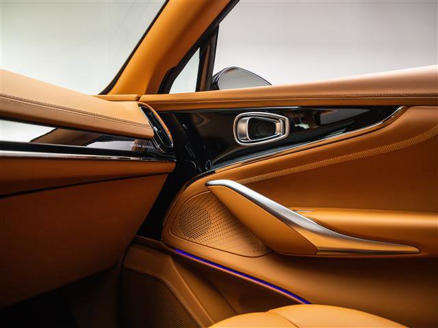 New 2026 Aston Martin DBX 707 image 29