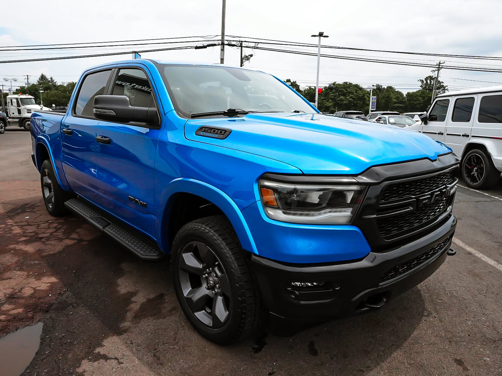 Used 2023 RAM 1500 Big Horn AWD/4WD image 3