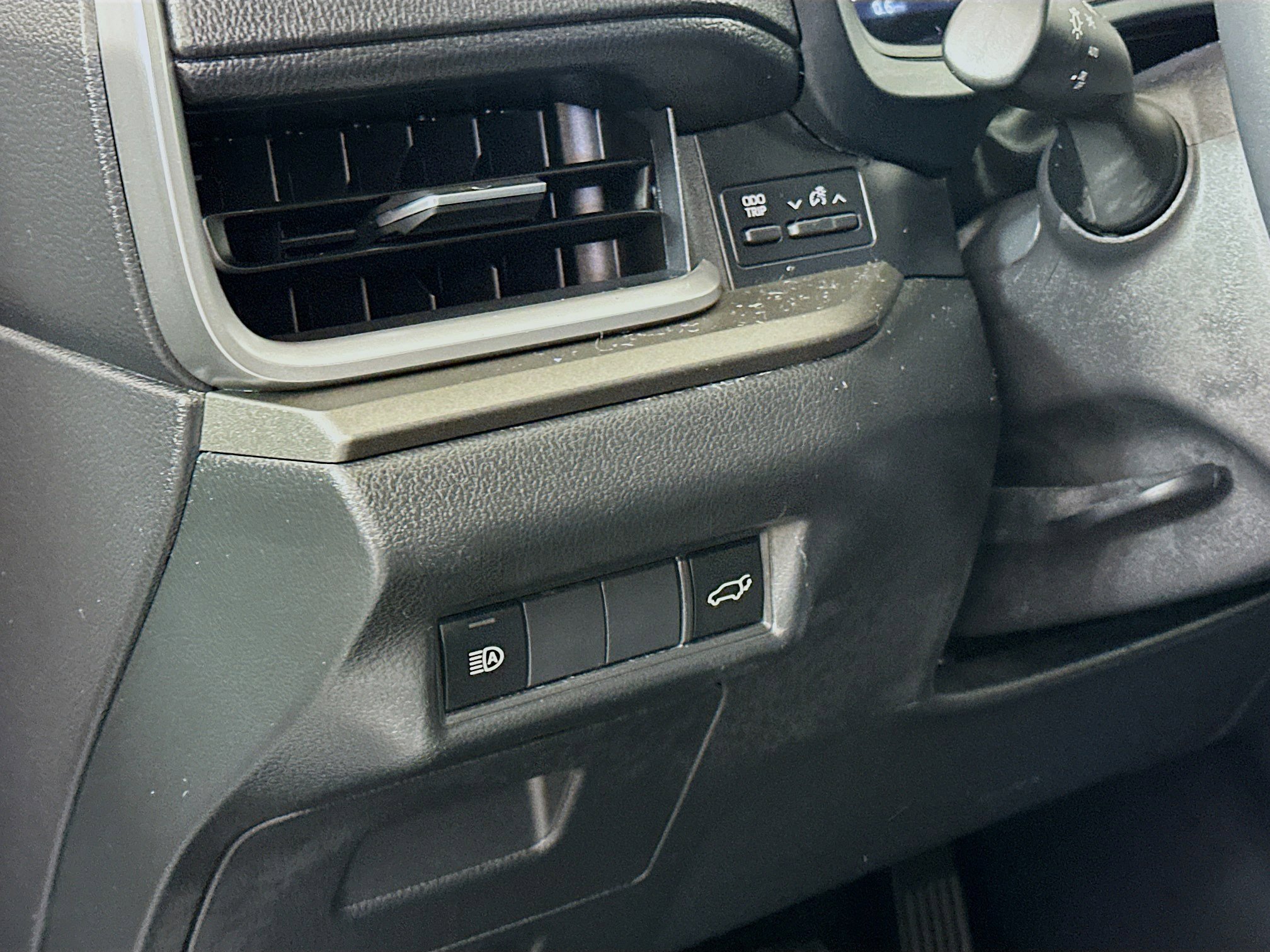 Used 2025 Toyota Grand Highlander AWD image 17