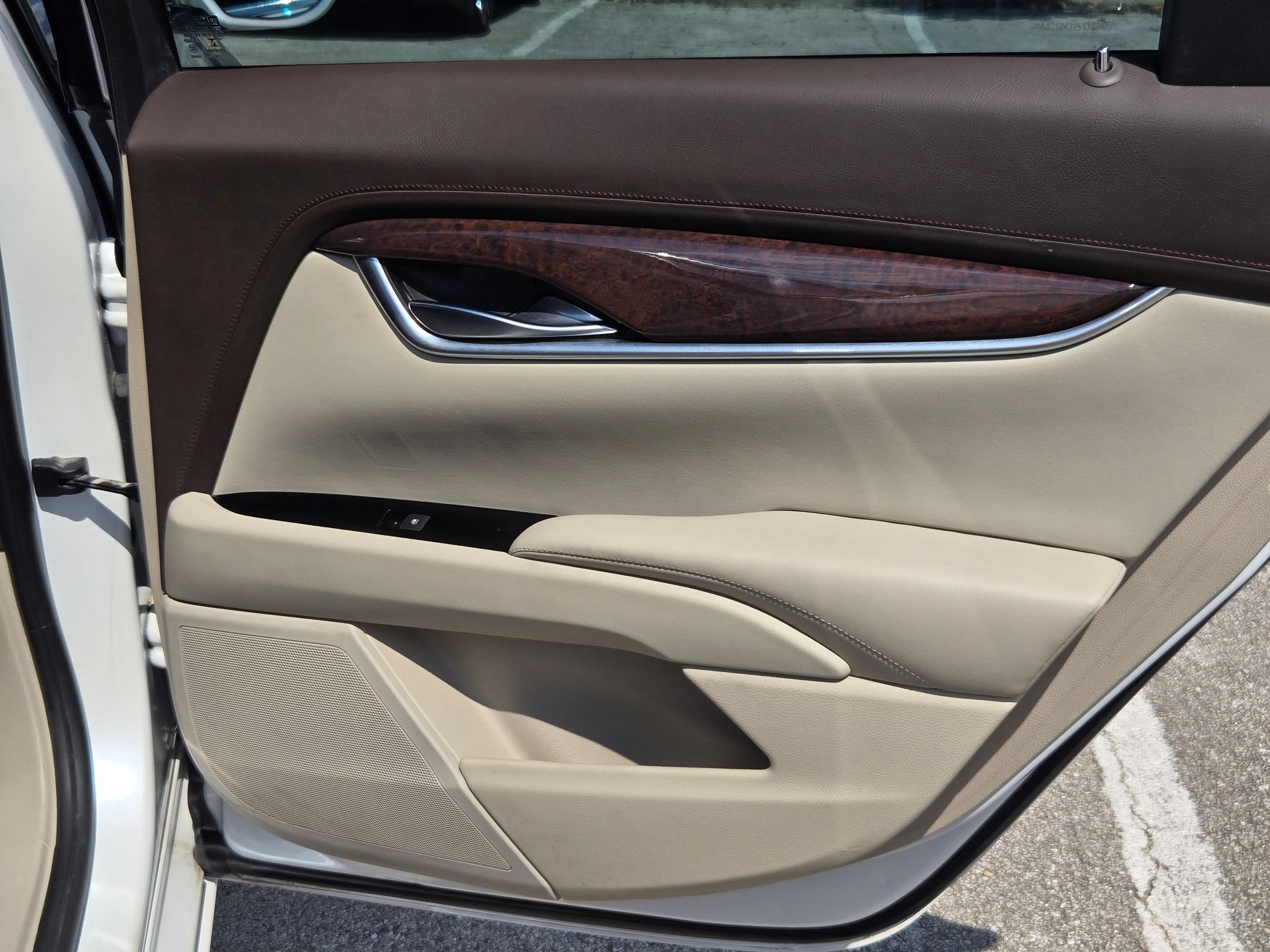 Used 2016 Cadillac XTS Luxury w/ Driver Awareness Package FWD image 26
