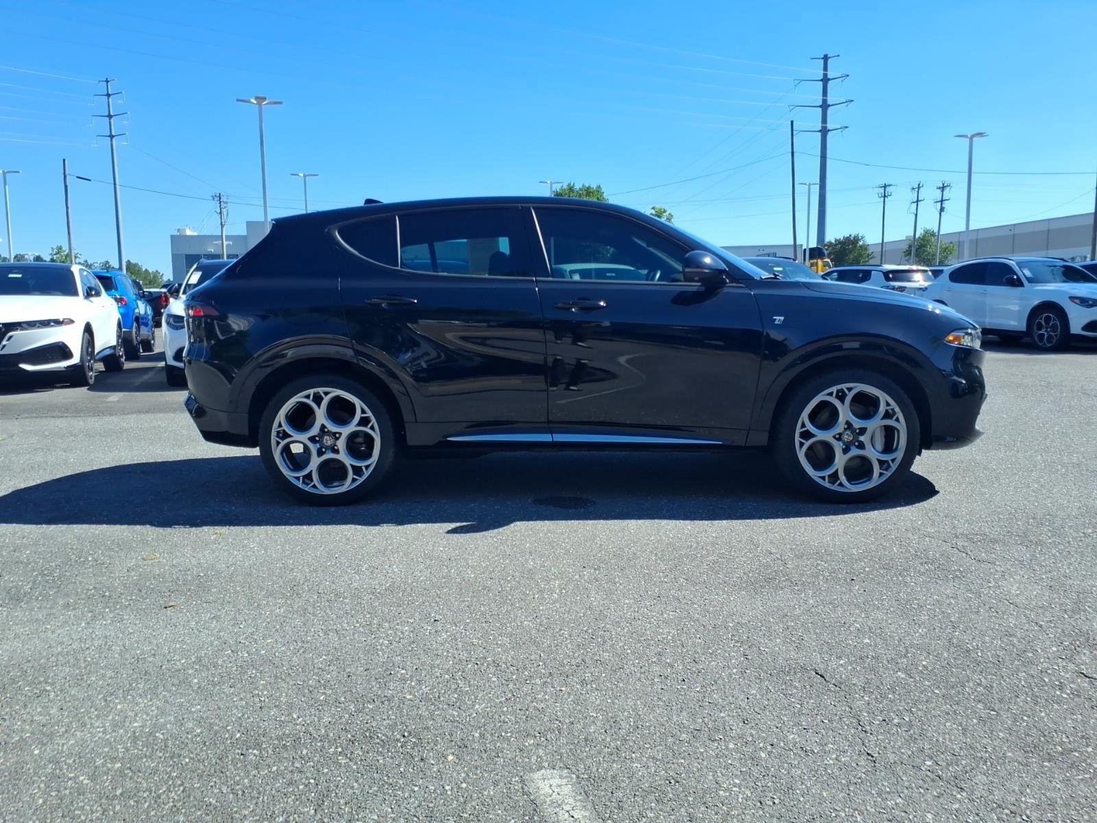 Used 2024 Alfa Romeo Tonale Ti w/ Active Assist Package AWD/4WD image 11