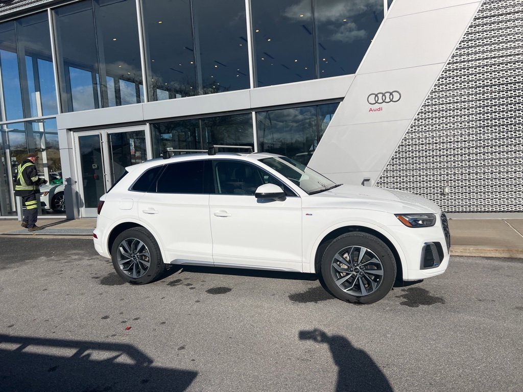 Used 2023 Audi Q5 2.0T Premium Plus w/ Premium Plus Package image 12