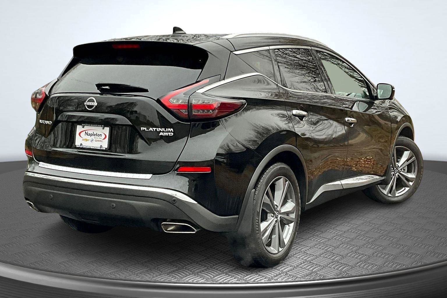 Used 2024 Nissan Murano Platinum w/ Cargo Package image 2