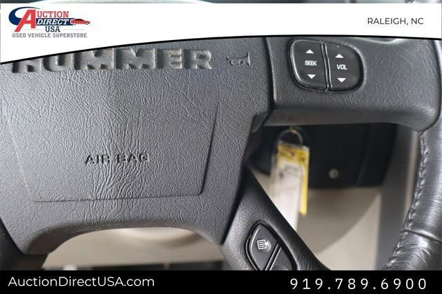 Used 2003 HUMMER H2 w/ Preferred Equipment Group image 28