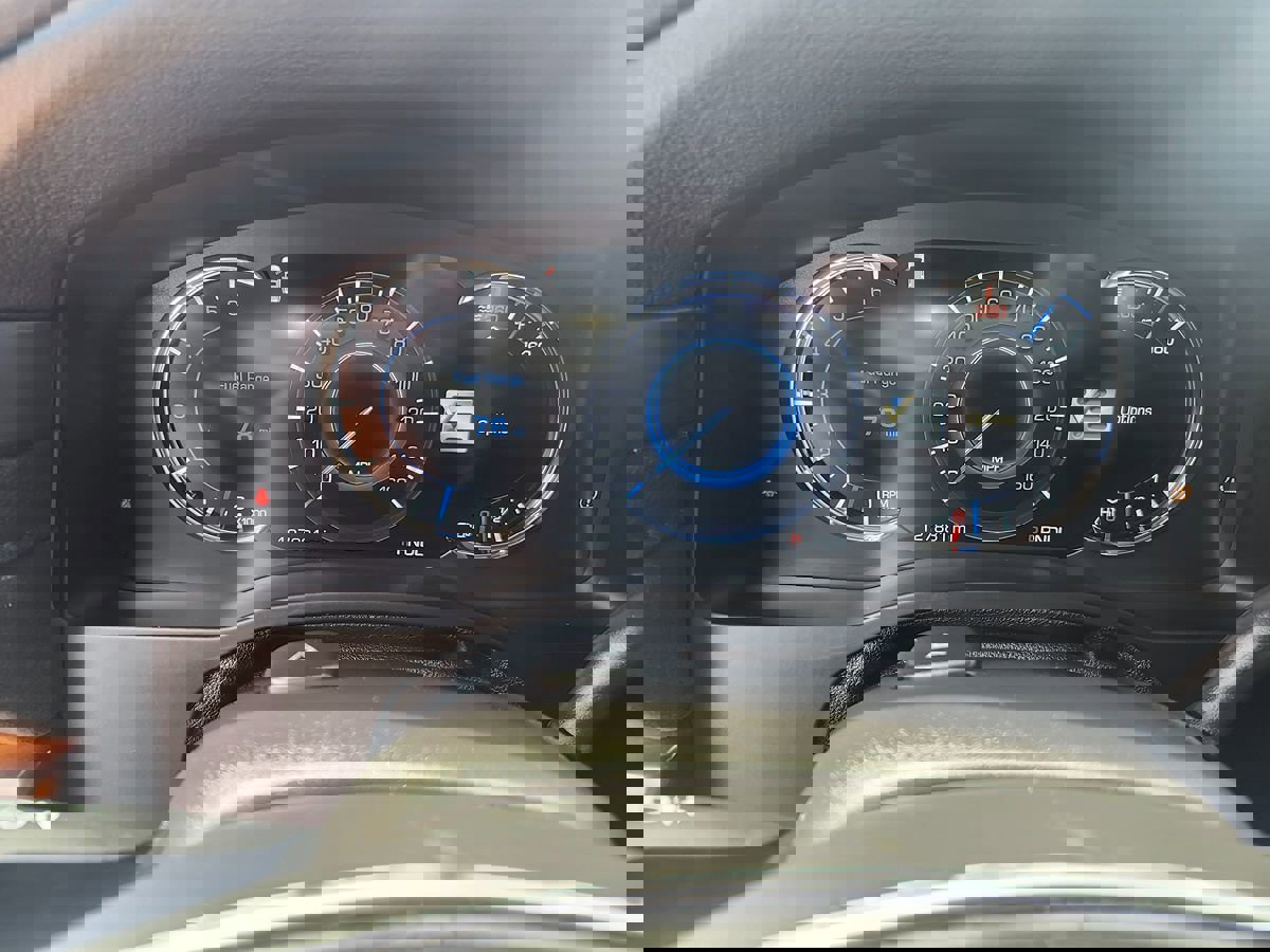 Used 2017 Cadillac Escalade ESV Luxury image 28