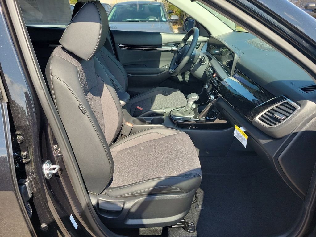 New 2026 Kia Seltos S FWD image 7
