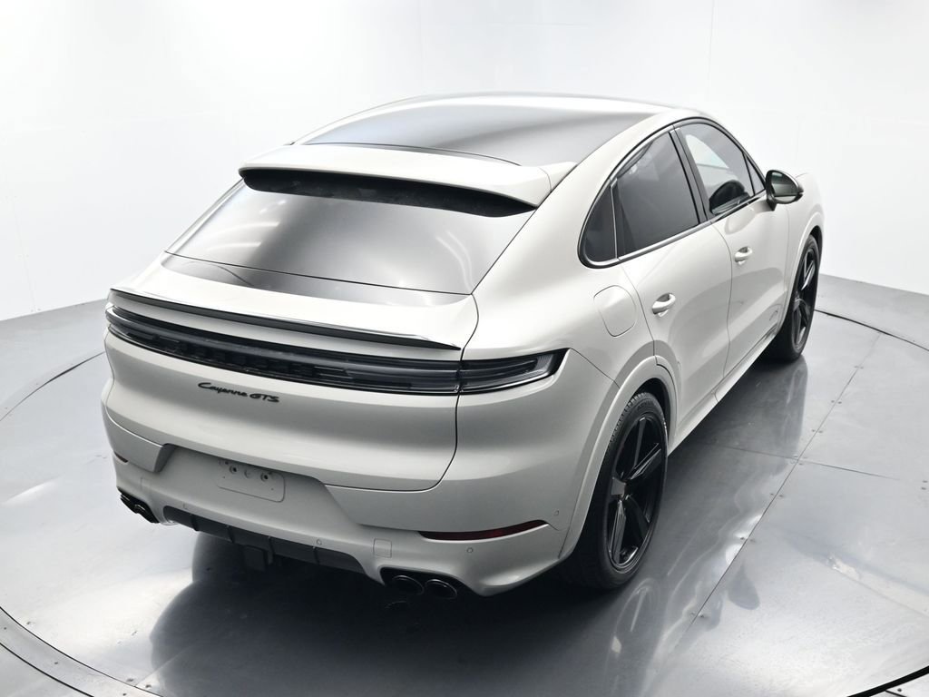 Certified 2026 Porsche Cayenne GTS AWD/4WD image 41