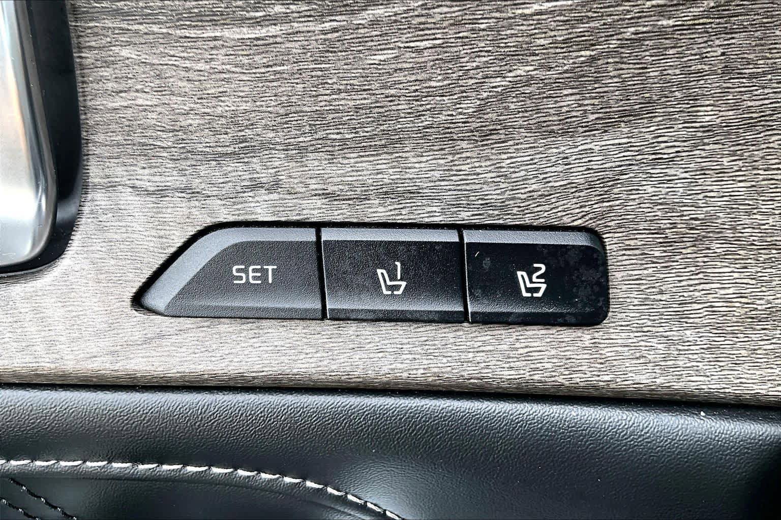 Used 2022 Kia Sorento SX Prestige AWD/4WD image 33