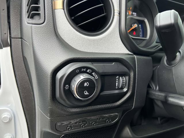 New 2025 Jeep Gladiator Sport image 15