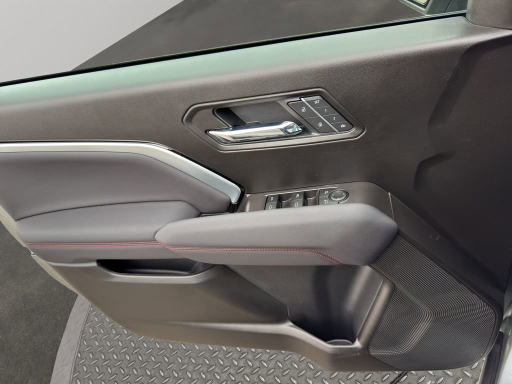 Certified 2025 Chevrolet Colorado Z71 w/ Technology Package image 14