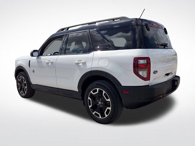 Certified 2023 Ford Bronco Sport Outer Banks w/ Tech Package AWD/4WD image 7