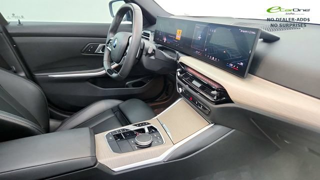 Used 2025 BMW 330i xDrive Sedan AWD/4WD image 22