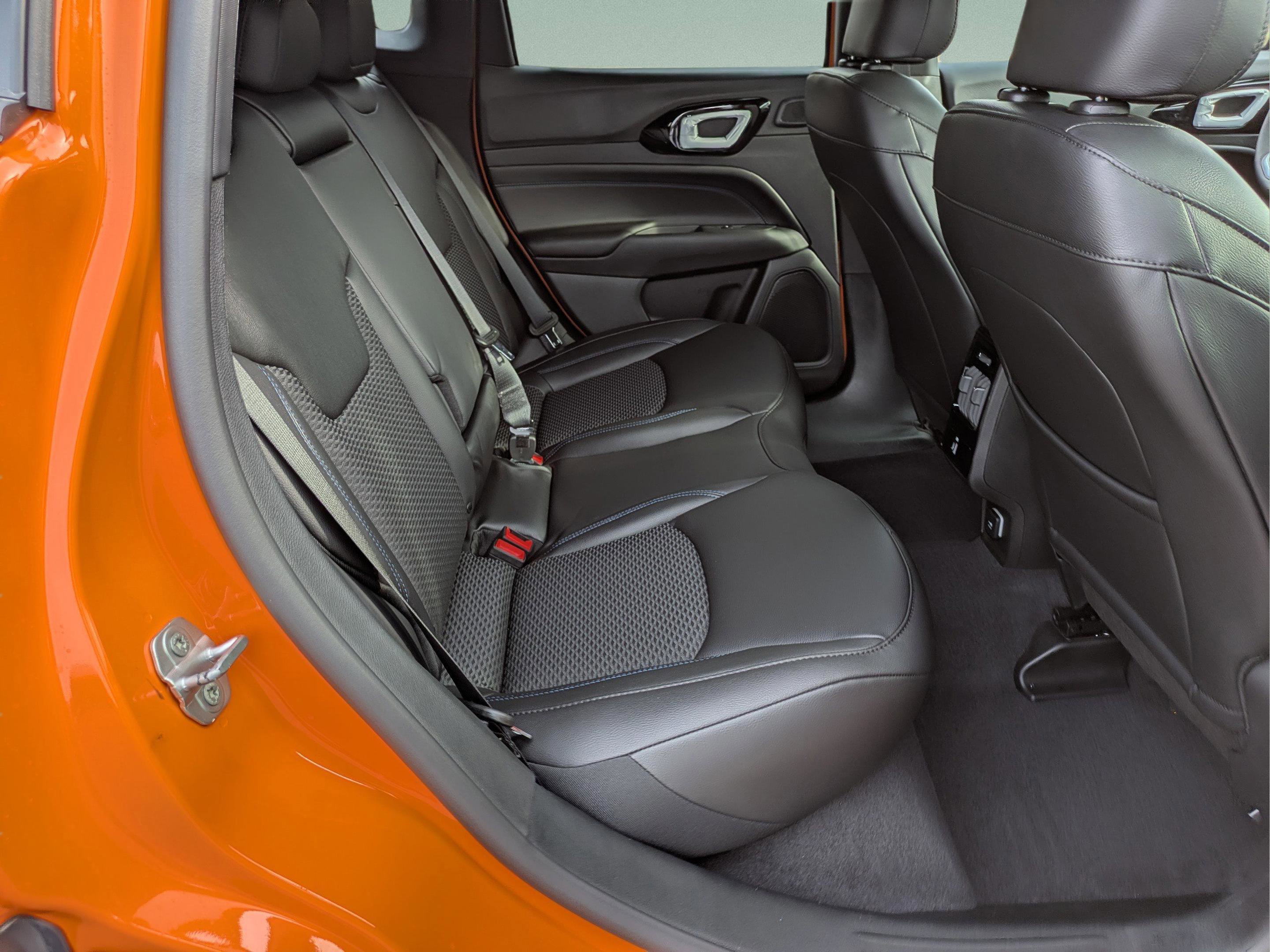 New 2026 Jeep Compass Latitude w/ Sun and Sound Group image 13