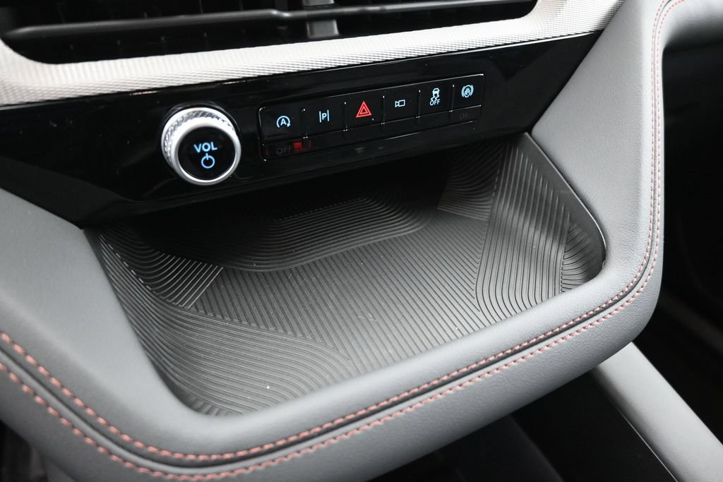 New 2026 Ford Explorer Active RWD image 16