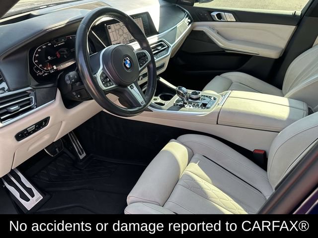 Used 2021 BMW X7 M50i AWD/4WD image 2