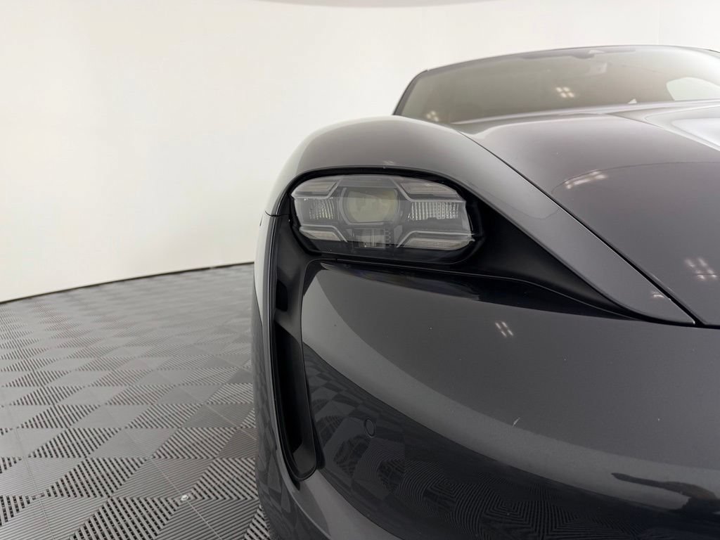 Used 2021 Porsche Taycan 4S AWD/4WD image 9