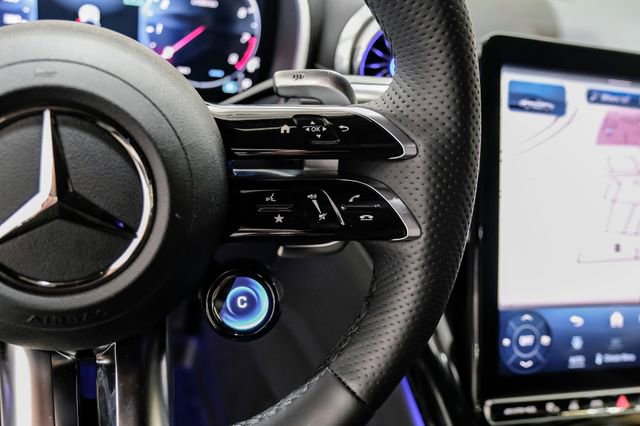 Used 2025 Mercedes-Benz SL 43 AMG AMG SL 43 image 23