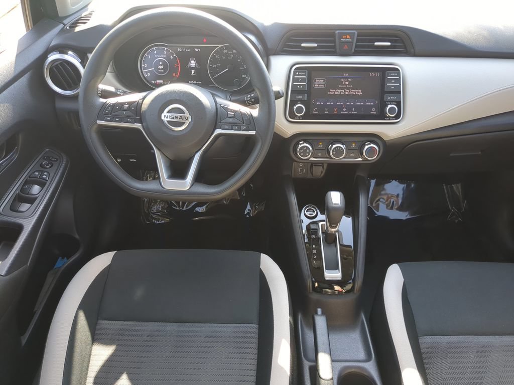 Used 2021 Nissan Versa SV FWD image 12