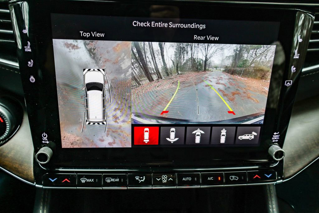 Used 2024 Jeep Grand Wagoneer L 4WD image 36