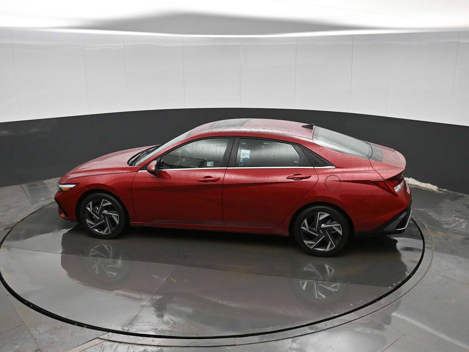 Certified 2025 Hyundai Elantra Limited image 27