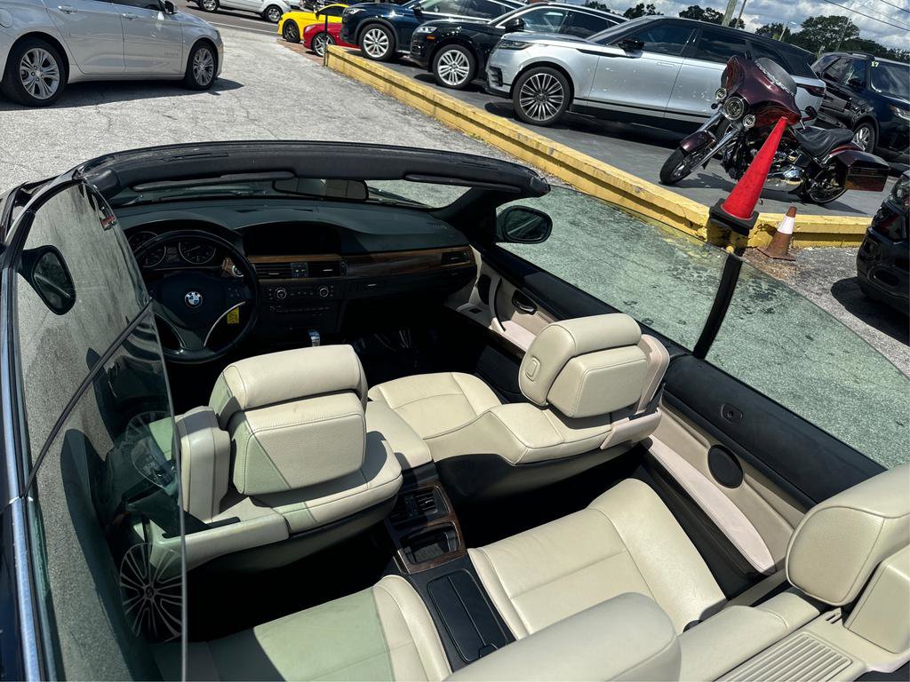 Used 2013 BMW 335i Convertible image 40