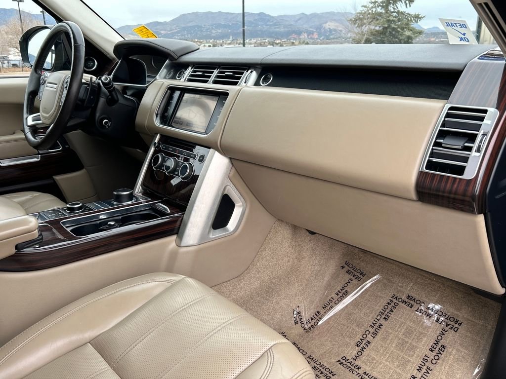 Used 2014 Land Rover Range Rover HSE image 9