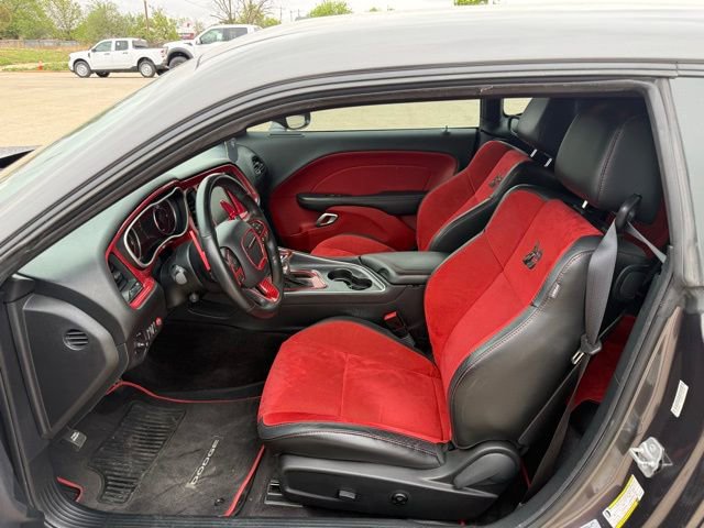 Used 2016 Dodge Challenger R/T Scat Pack w/ Leather Interior Group image 13