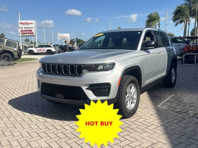 Used 2024 Jeep Grand Cherokee Laredo w/ Luxury Tech Group I image 2