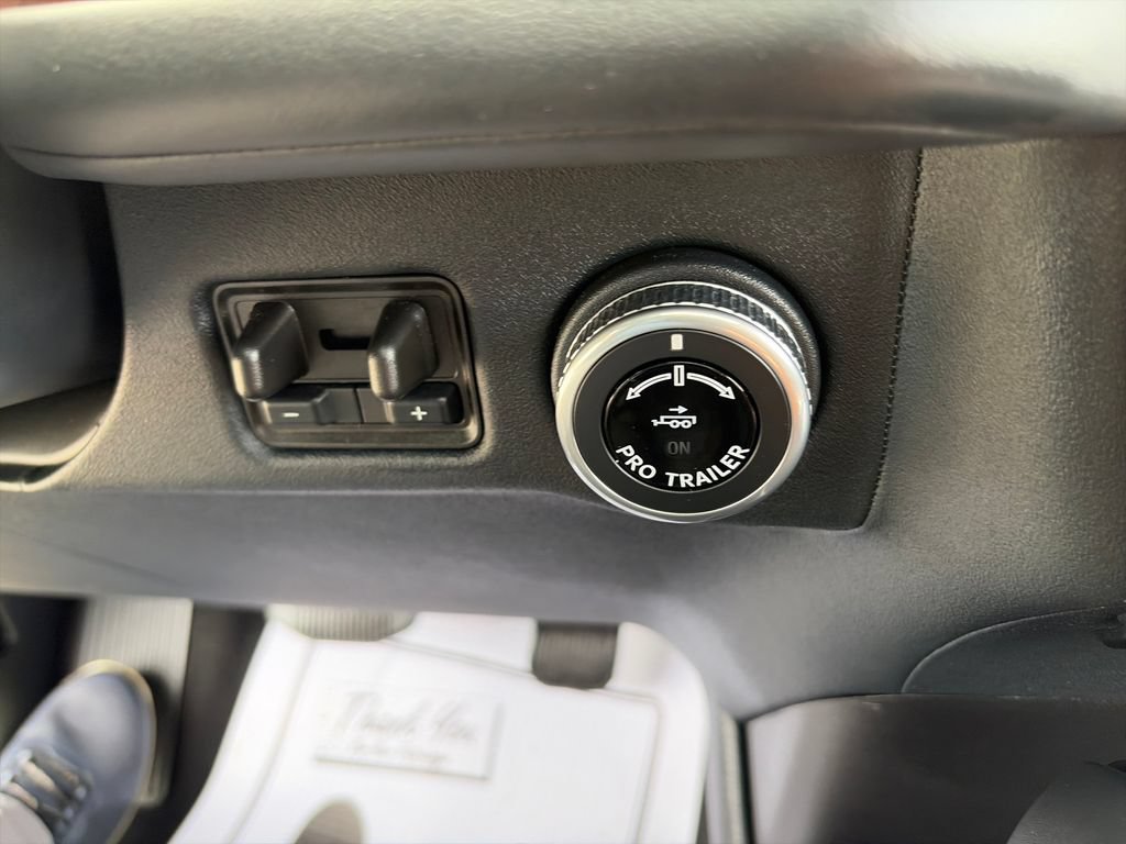Used 2025 Lincoln Navigator L Black Label AWD/4WD image 22