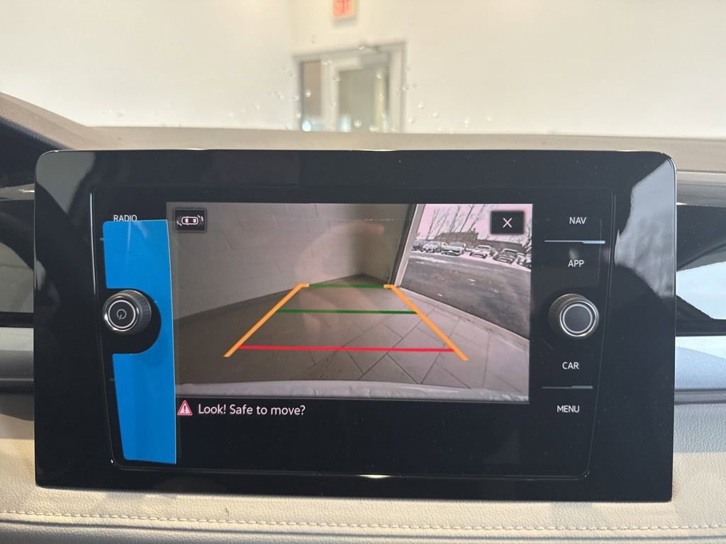 New 2026 Volkswagen Taos SEL image 22