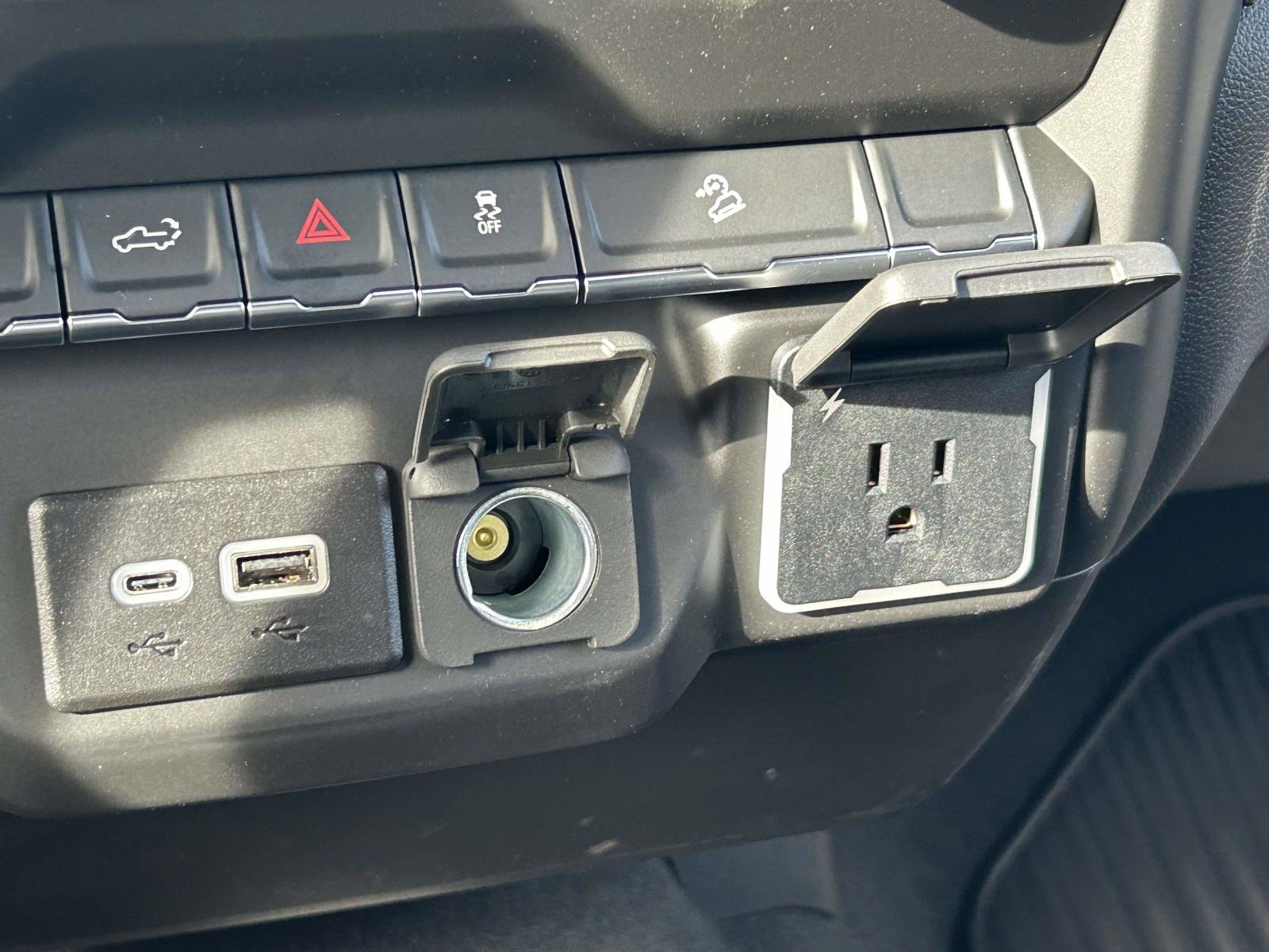 New 2026 Chevrolet Silverado 1500 Custom Trail Boss w/ Turbomax Blackout Package image 24