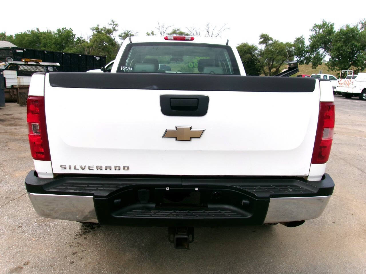 Used 2010 Chevrolet Silverado 2500 W/T AWD/4WD image 3