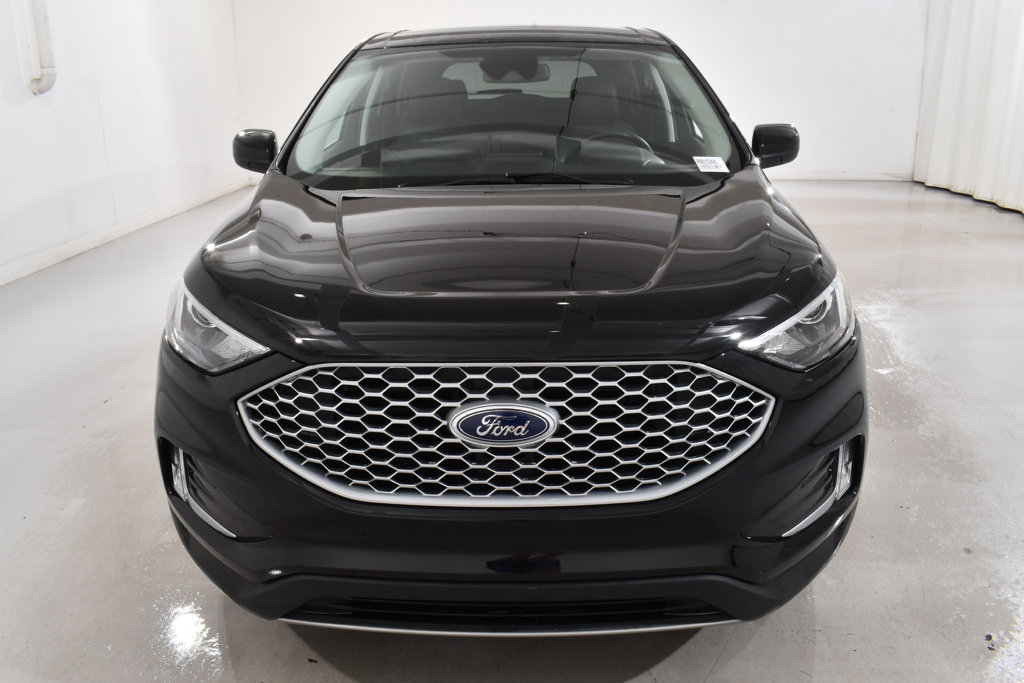 Used 2024 Ford Edge SEL w/ Convenience Package AWD/4WD image 3