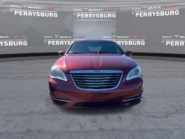 Used 2013 Chrysler 200 Touring w/ Cold Weather Group FWD image 3