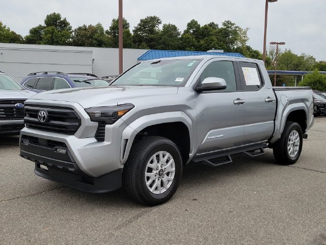 Used 2024 Toyota Tacoma SR5 w/ SR5 Upgrade Package RWD image 3