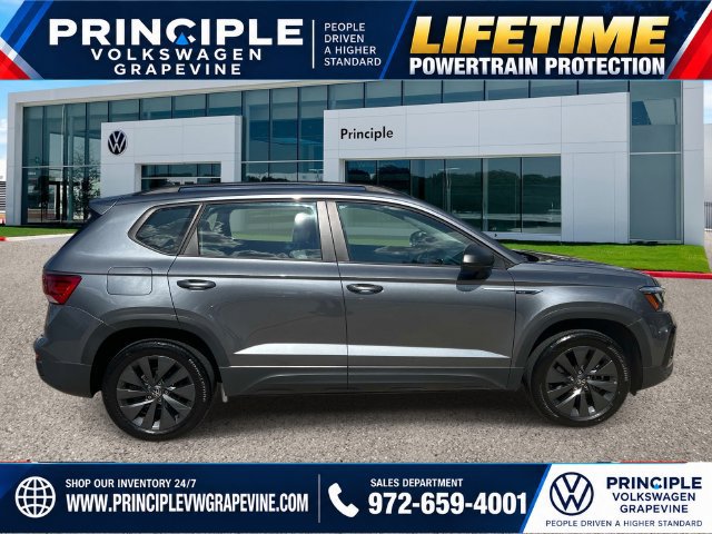 Used 2023 Volkswagen Taos S w/ Driver Assistance Package FWD image 4