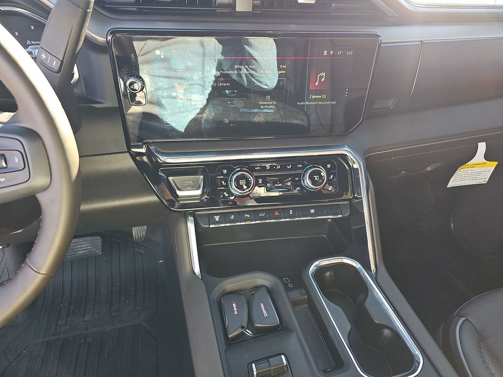 Used 2025 GMC Sierra 3500 Denali w/ Technology Package image 7