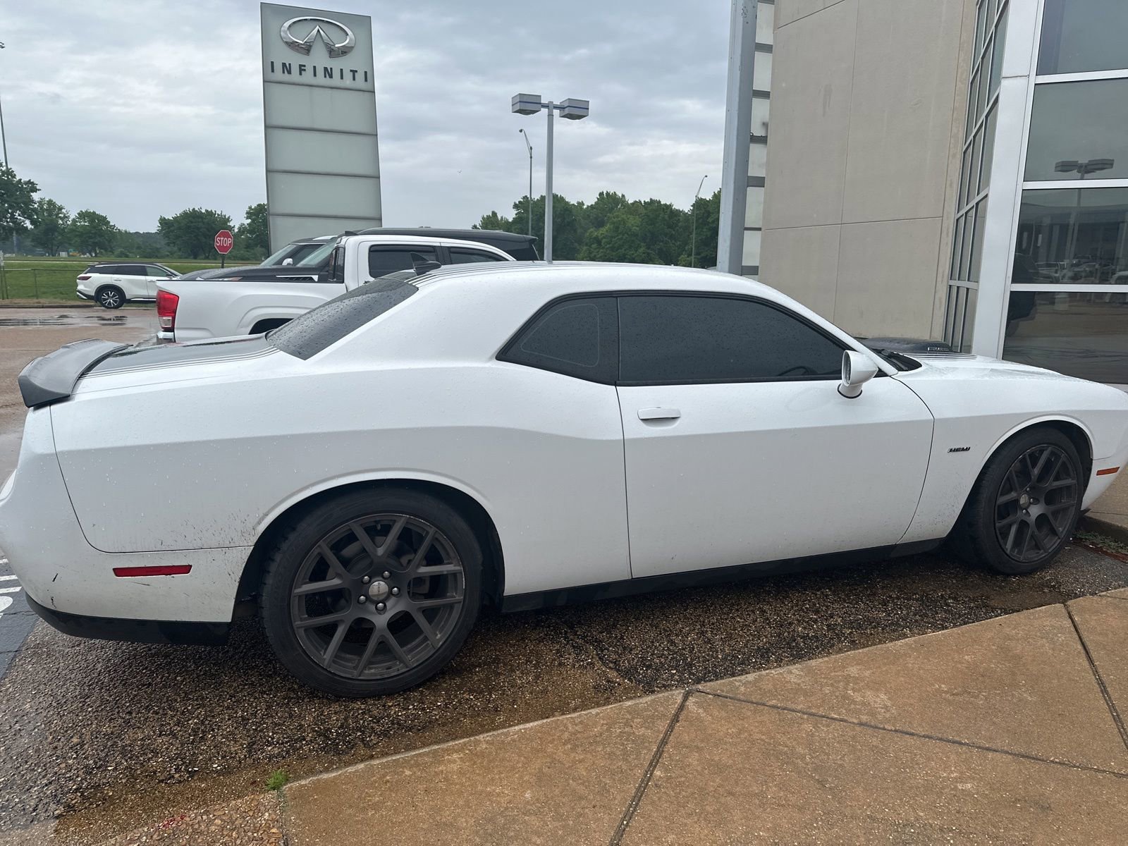 Used 2016 Dodge Challenger R/T Plus RWD image 5